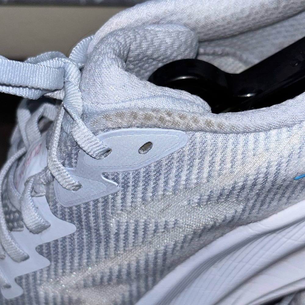 Hoka Women's Clifton 9 sneakers SZ Women's 10D WIDE - Picture 7 of 16